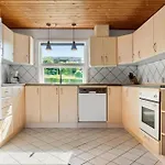 3 Bedroom Lovely In