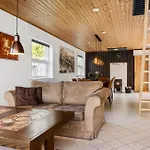 Feriehus 3 Bedroom Lovely In Egernsund