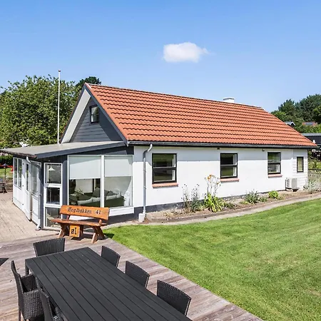 Hébergement de vacances 3 Bedroom Lovely In Egernsund