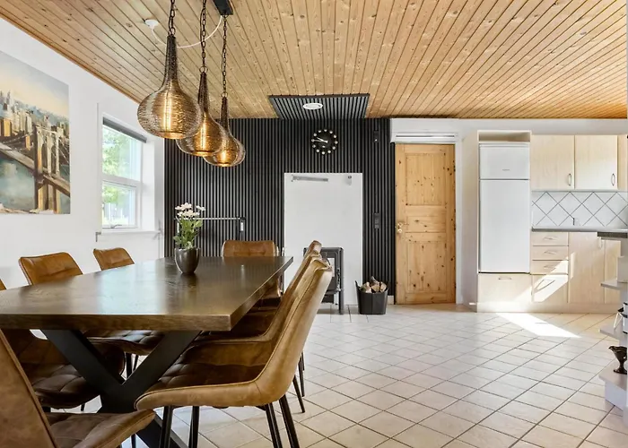 別荘 3 Bedroom Lovely In *